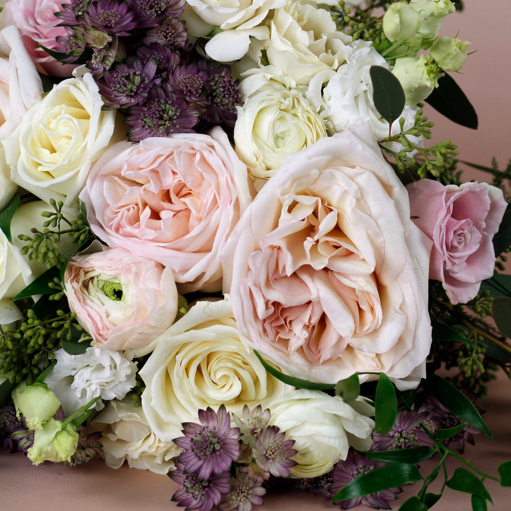 BRIDAL BOUQUET // Touch of Blush