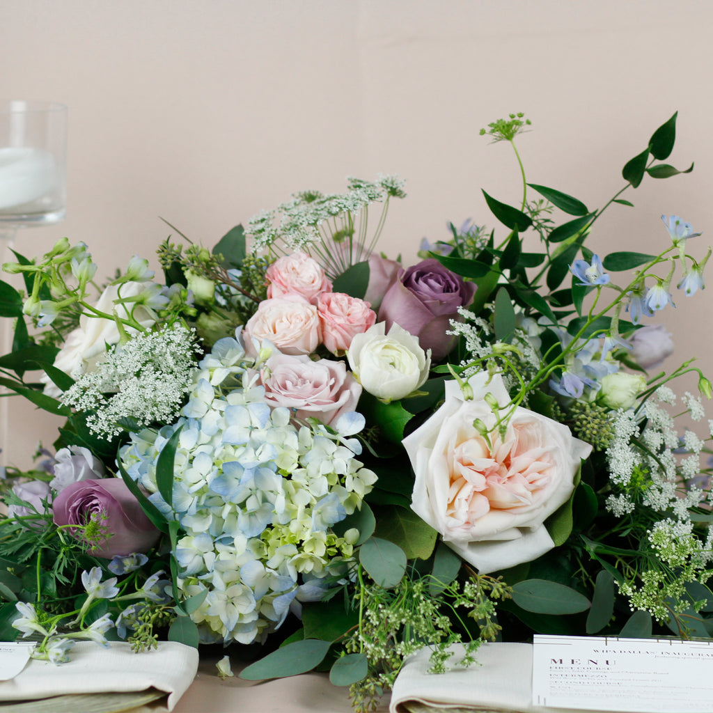 CLASSIC MOUNDED CENTERPIECE // French Fairytale